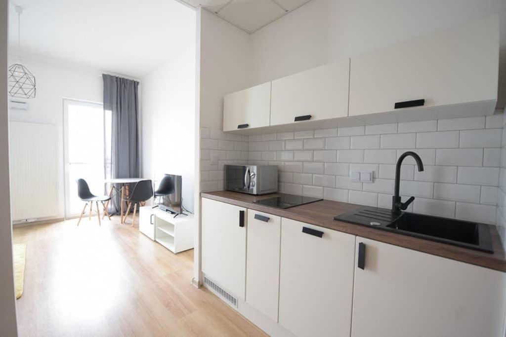 Bliska Wola Expo Central Apartment Warschau Exterior foto